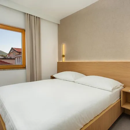 Bed & Breakfast Pansion Nikica 4*